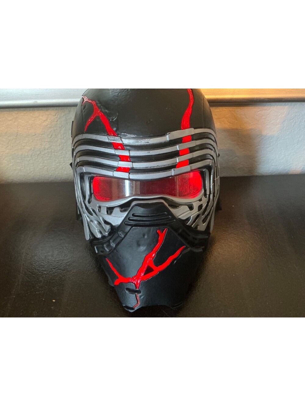 Kylo Ren Light Up Mask Hasbro 2019 Rise of Skywalker Force Rage - Works